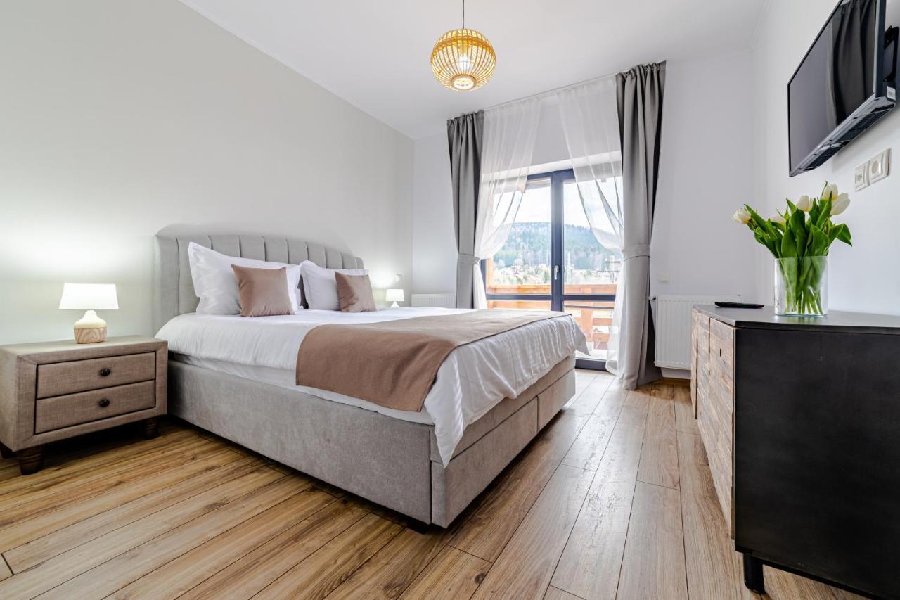 Yael Luxury Apartments 4 Buşteni Exteriör bild